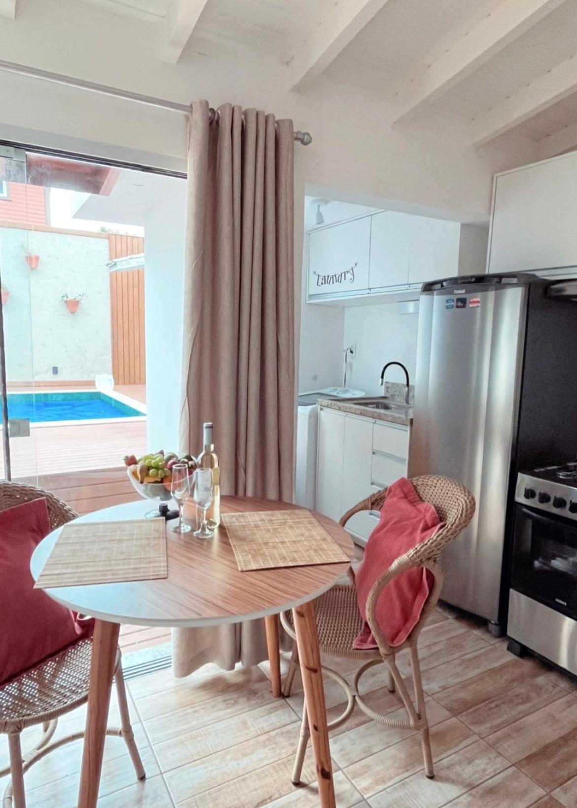 Casa Com Piscina Em Frente A Praia Do Santinho ฟลอเรียนอโปลิส ภายนอก รูปภาพ